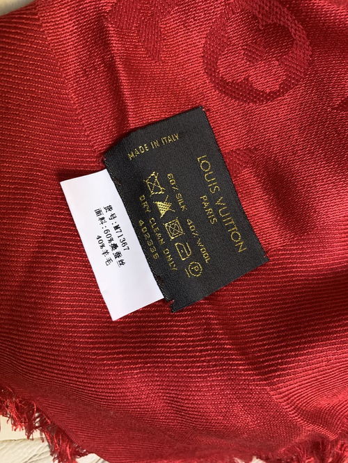 lv路易威登大紅色桑蠶絲混羊毛圍巾披肩